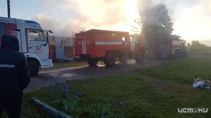 Этой ночью в Орловской области на пожаре погиб мужчина