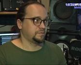 Кто такой музыкант? С простыми вопросами, но которые порой очень важны - мы приехали в гости к орловчанину, который и в переходах играет, и в популярн...