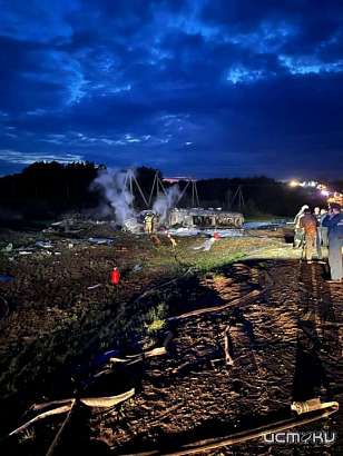 Под Орлом при ДТП загорелся тягач с бензином