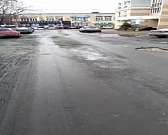 В Орле столичные гости в яме пробили колесо