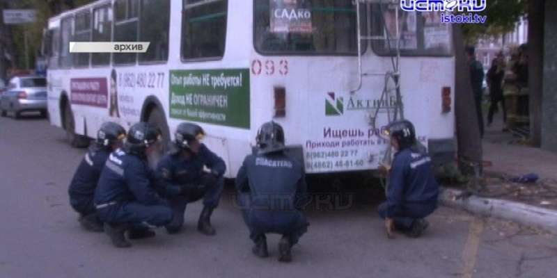 В Орле осудили водителя троллейбуса, задавившего людей на остановке, а УК предложили заняться уборкой 