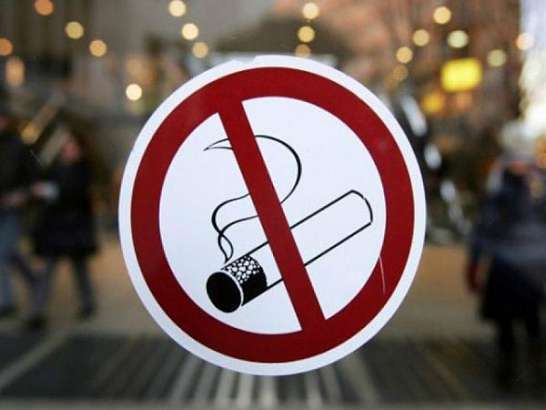 Курят, где хотят, так еще и цену за табак сами устанавливают