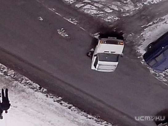 люки по ул. Орелстроевская