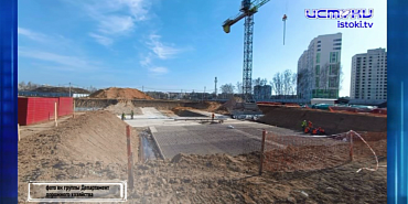 Подрядчик бодро начал строить скандальную школу в деревне Жилина