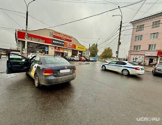 На орловском автовокзале проверили таксистов 