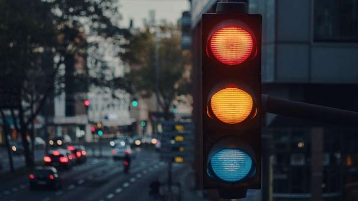 На пересечении улиц Лескова с Тургенева и площадью Жукова установят светофор 