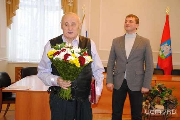 Заслуженному тренеру РСФСР Николаю Щекотихину исполнилось 90