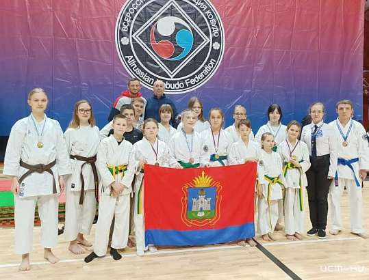 Орловские спортсмены стали победителями и призёрам сразу трёх турниров по восточному боевому единоборству Кобудо Орловские спортсмены стали победителями и призёрам сразу трёх турниров по восточному боевому единоборству Кобудо