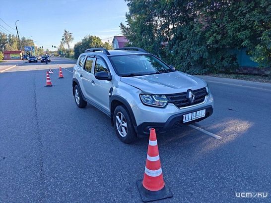 Рено сбил велосипедиста на улице Городской