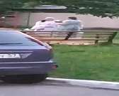 «Собирали голоса»: в орловском дворе замечены странные люди в защитных костюмах