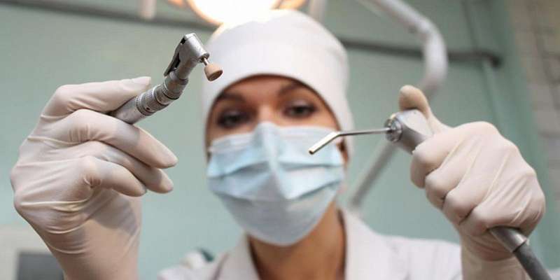 В ближайшее время орловчане не смогут попасть на плановый прием к стоматологу