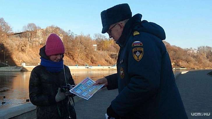 Водоемы не место для игр: орловчан призывают не проверять лед на прочность