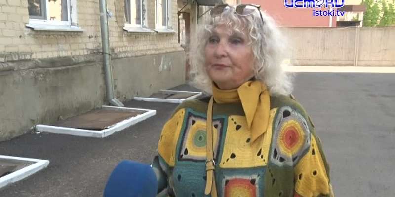 Ничейный подвал нашёлся в Орле по адресу 7-е Ноября. Все ведомства от него открещиваются, а жильцы дома и готовы его взять, но только не в таком состо...