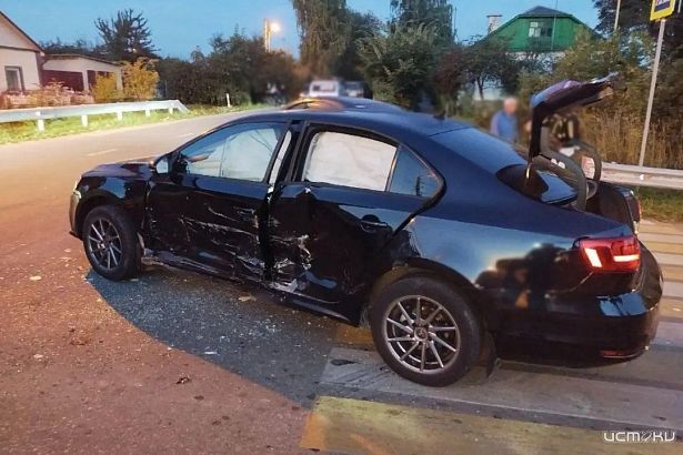 ВАЗ и Volkswagen столкнулись в Мценске