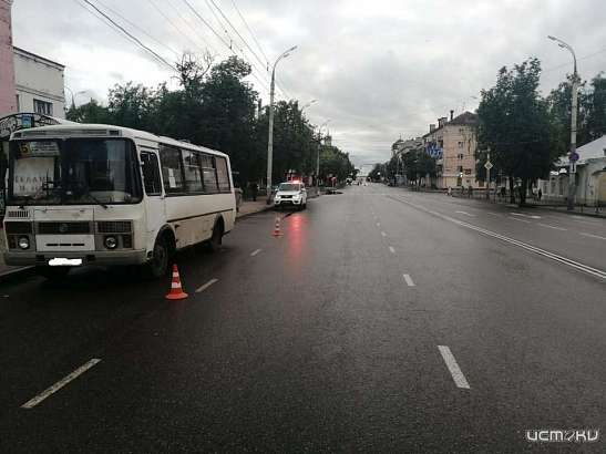 В орловской маршрутке травмировалась пенсионерка