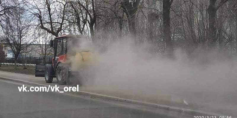 Фотофакт: «Спецавтобаза» превратила уборку Орла во вредительство