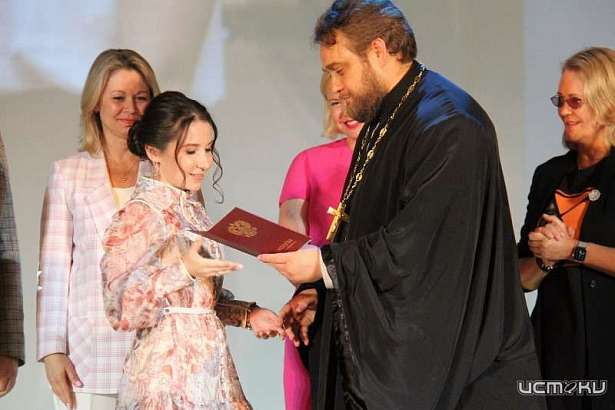 Более 40 выпускников Орловского ГАУ получили дипломы с отличием