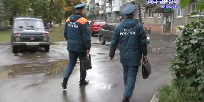 В Орле сотрудники госпожнадзора провели профилактический рейд в рамках акции «Безопасное жильё». На этот раз проверка была в общежитии на Металлургов