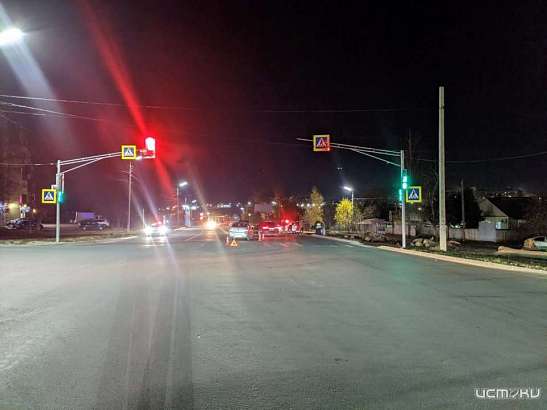 В Орле на пешеходном переходе «Лада» сбила мужчину и женщину