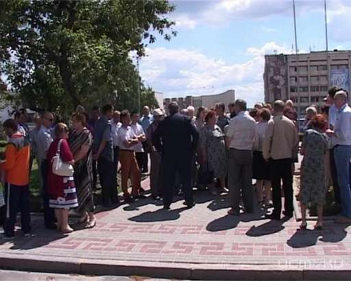 Рабочие завода "Дормаш" вышли на забастовку