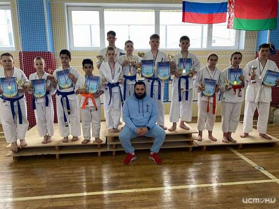 Орловские каратисты вернулись домой из Смоленска с россыпью наград