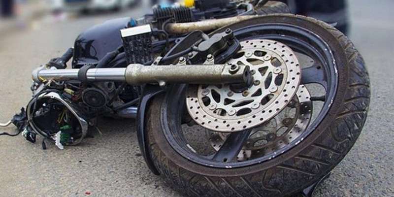 На Орловщине двое 15-летних подростков влетели на скутере в мотоцикл