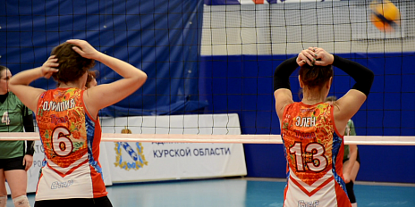 В Орле прошел межрегиональный турнир по волейболу среди ветеранов «Памяти ушедших волейболистов»
