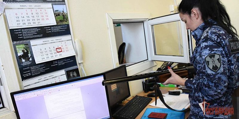 Росгвардия оружие Орловчанин нашел ствол и сдал сотрудникам Росгвардии