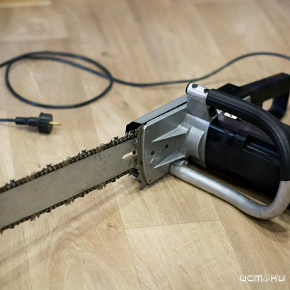 В Орле задержали подозреваемых в краже электропилы