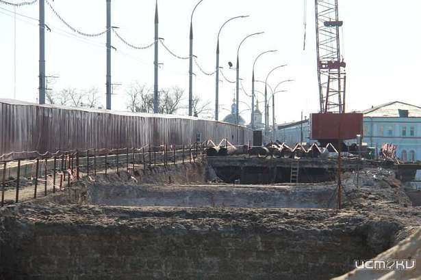 В Орле закрытый на реконструкцию Красный мост стал маркетинговым ходом