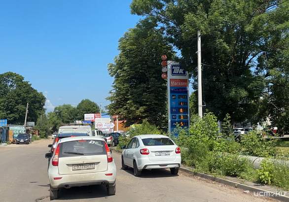 Очереди на орловских заправках редеют