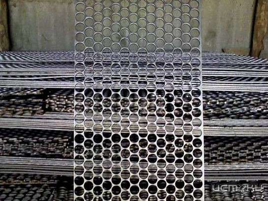 С дачного участка жительницы Ливен украли...забор