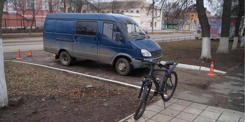 В Орле «Газель» сбила подростка на велосипеде