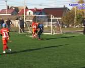 На обновленном стадионе в поселке Знаменка в минувшие выходные прошли футбольные баталии