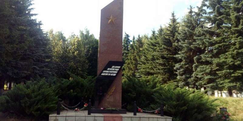 В Орле полиция нашла двух вандалов, осквернивших кладбище жертвам фашизма