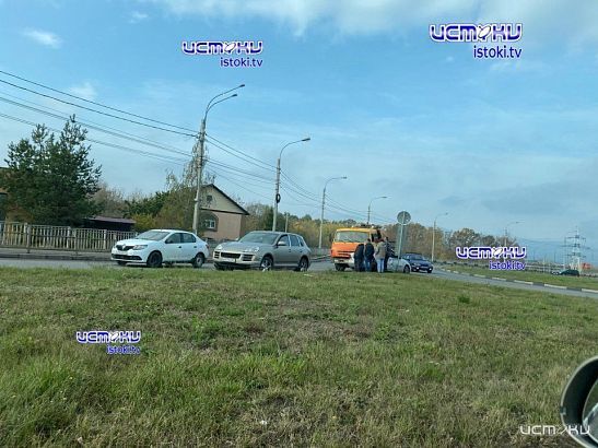 На Раздольной произошла массовая авария 