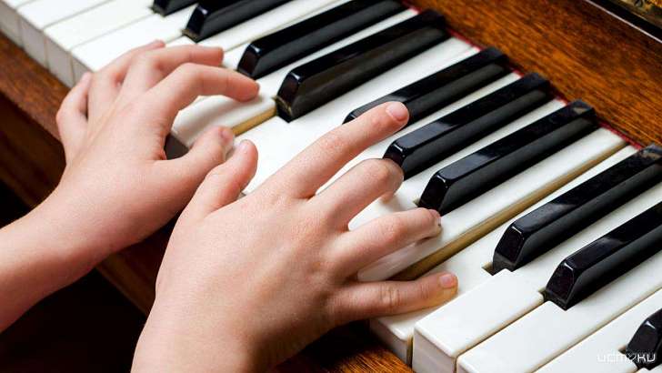 Проходить отбор в «музыкалку» и «художку» юные орловчане будут в августе 