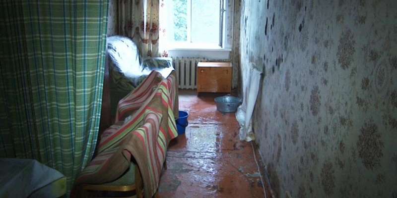 Ливень затопил печально известные общежития на Наугорке в Орле