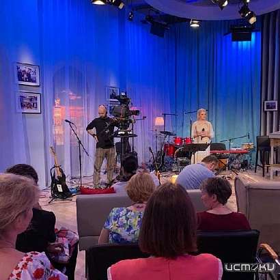 Орловская певица Наталья Куприянова споет в эфире "СПАСа"