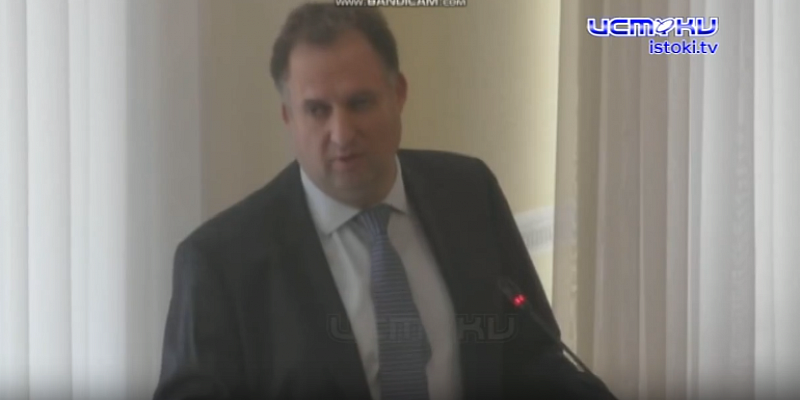 В том числе за плохие дороги "Орелгосзаказчику" предъявлено исков на миллиарды.