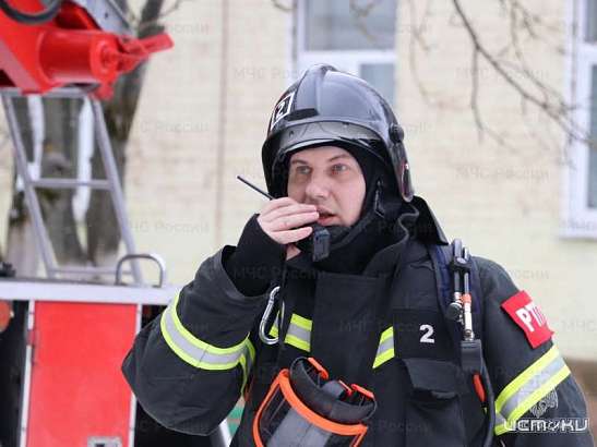 В Урицком районе около суток в лесу искали заблудившего грибника