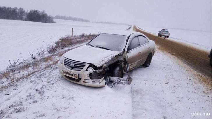 Не учел метеоусловия: в Орловской области лоб в лоб столкнулись «Нива» и «Ниссан»