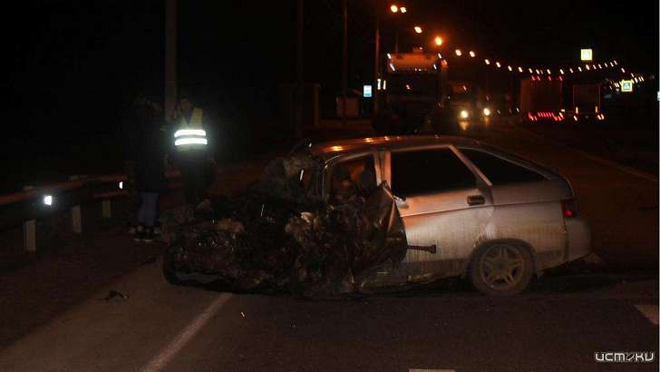 В Орловской области двое погибли в вылетевшем на встречку ВАЗе