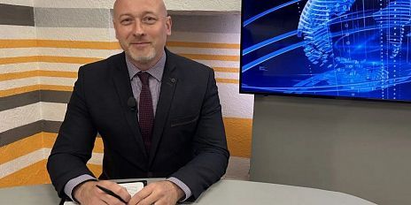 Жители улицы Пархоменко в областной столице продолжают ждать обещанного ремонта дороги. В Орле обсудили перспективы развития кадетского движения в регионе. Футбольный клуб "Орел" вернулся из Тамбова с проигрышем 