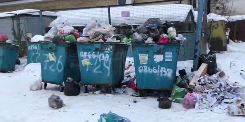 Воз и ныне там. УК «Зеленая роща» никак не может решить проблему с вывозом мусора на ул. 4-я Курская в Орле