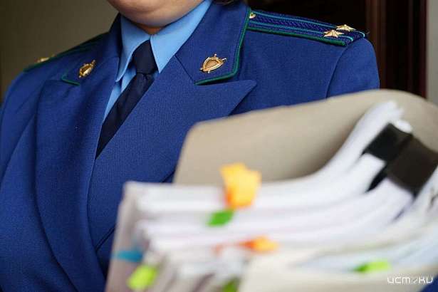 В Ливнах ветеран умер на больничном дворе