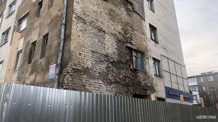 В Орле общежитие на ул. Металлургов может повторить судьбу «карточного домика»