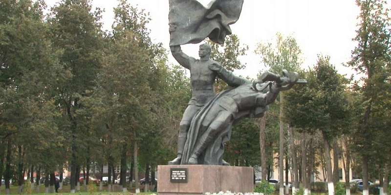 Парк Победы и сквер Комсомольцев в Орле отремонтируют за счет «Народного бюджета»