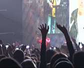 Эта музыка заставит вас поднимать руки вверх. В Орле прошёл концерт легендарной группы 90-ых