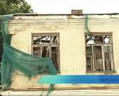 Снести нельзя реставрировать - запятая наконец поставлена